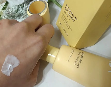 ヴィーガン リリーフ サン エッセンス /athé/日焼け止めクリームを使ったクチコミ(8枚目)