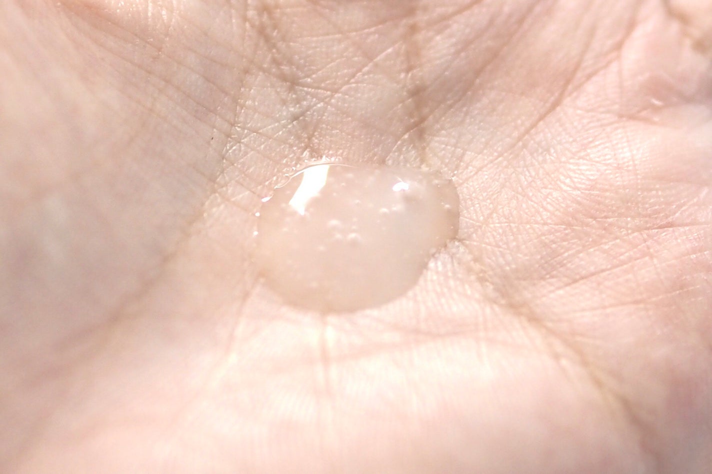 アルティミューン パワライジング コンセントレート Ⅲn/SHISEIDO/美容液を使ったクチコミ(4枚目)