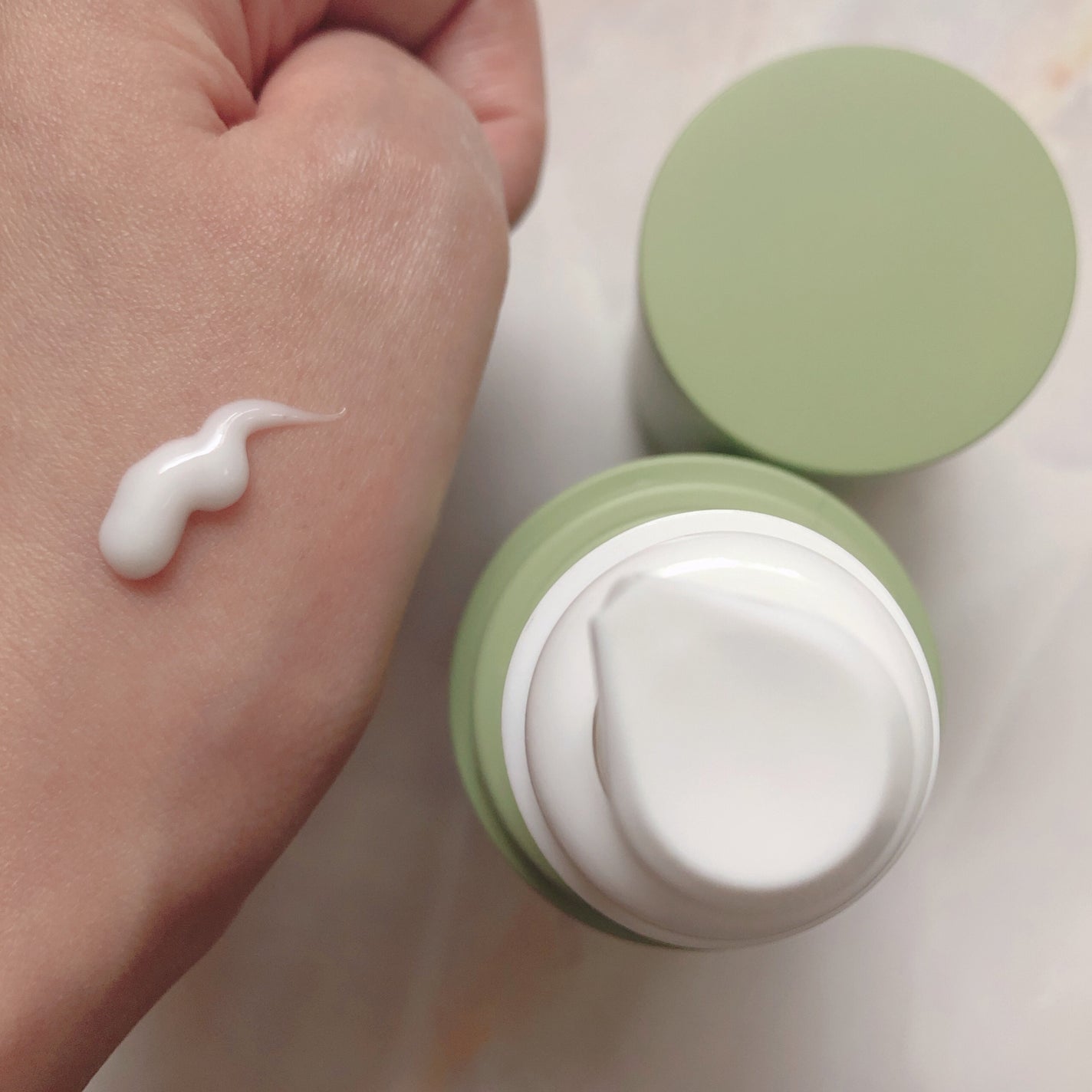 モイスチャーエマルジョン /HEMPLY HAIR/ヘアミルクを使ったクチコミ(3枚目)