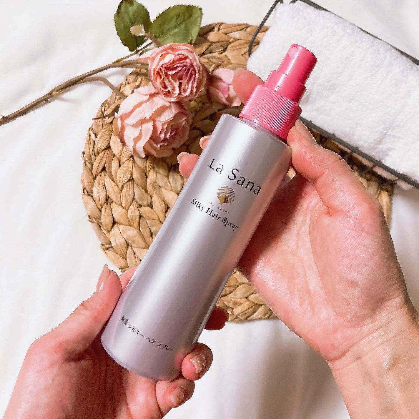 海藻 シルキー ヘア スプレー/ラサーナ/ヘアスプレーを使ったクチコミ(3枚目)