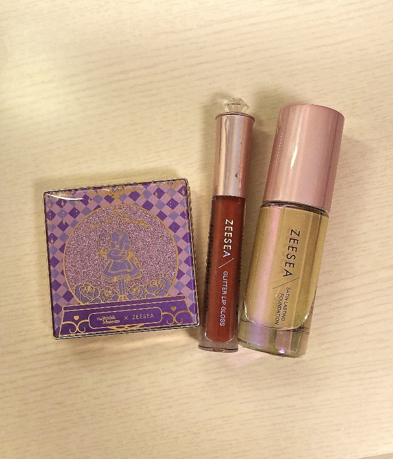 アンチグラビティネビュラ リップグロス A01 ベガ/ZEESEA/リップグロスを使ったクチコミ（2枚目）