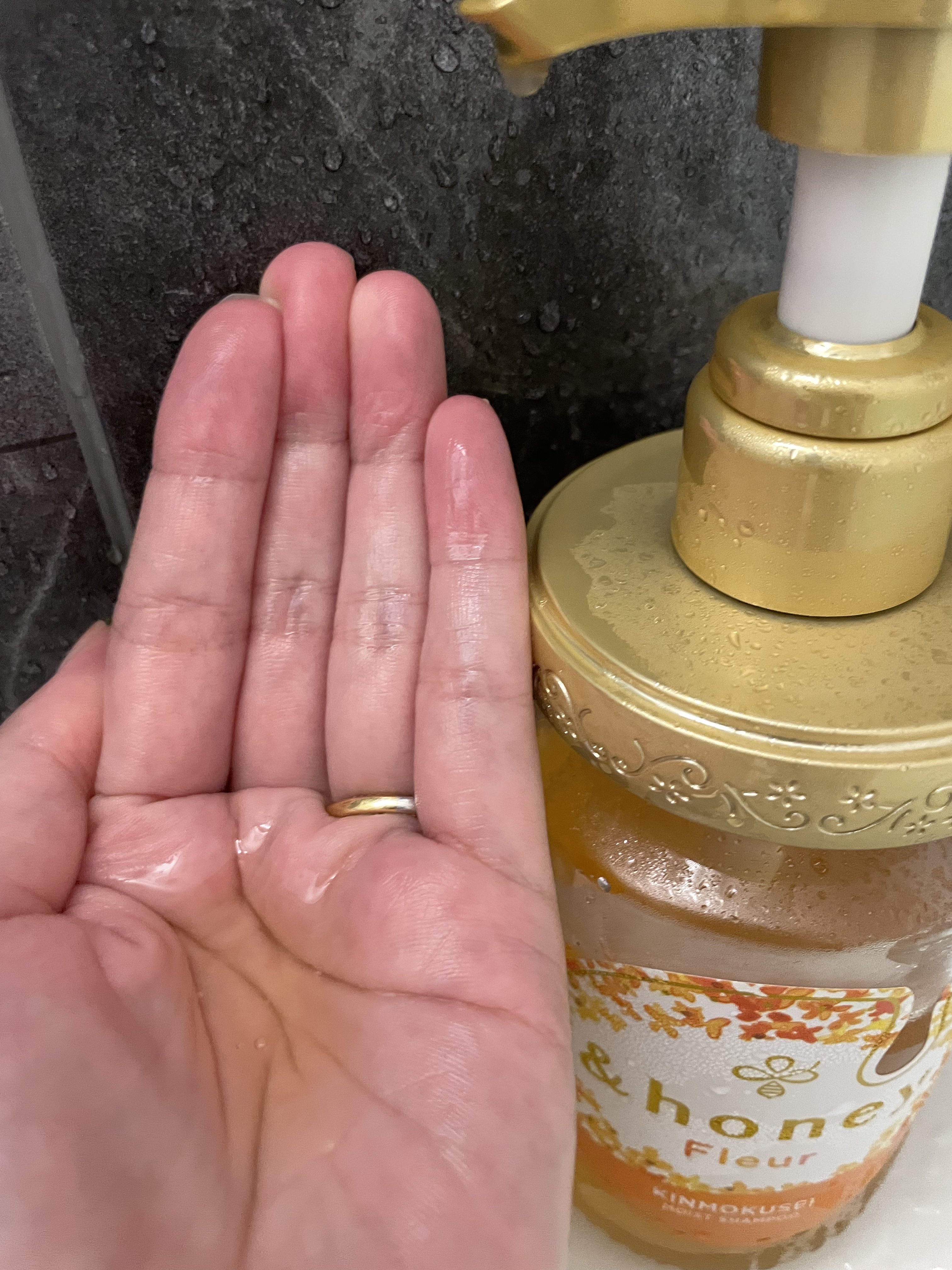 アンドハニー フルール シャンプー1.0 /アンドハニー フルール トリートメント2.0/&honey/市販シャンプーを使ったクチコミ（2枚目）