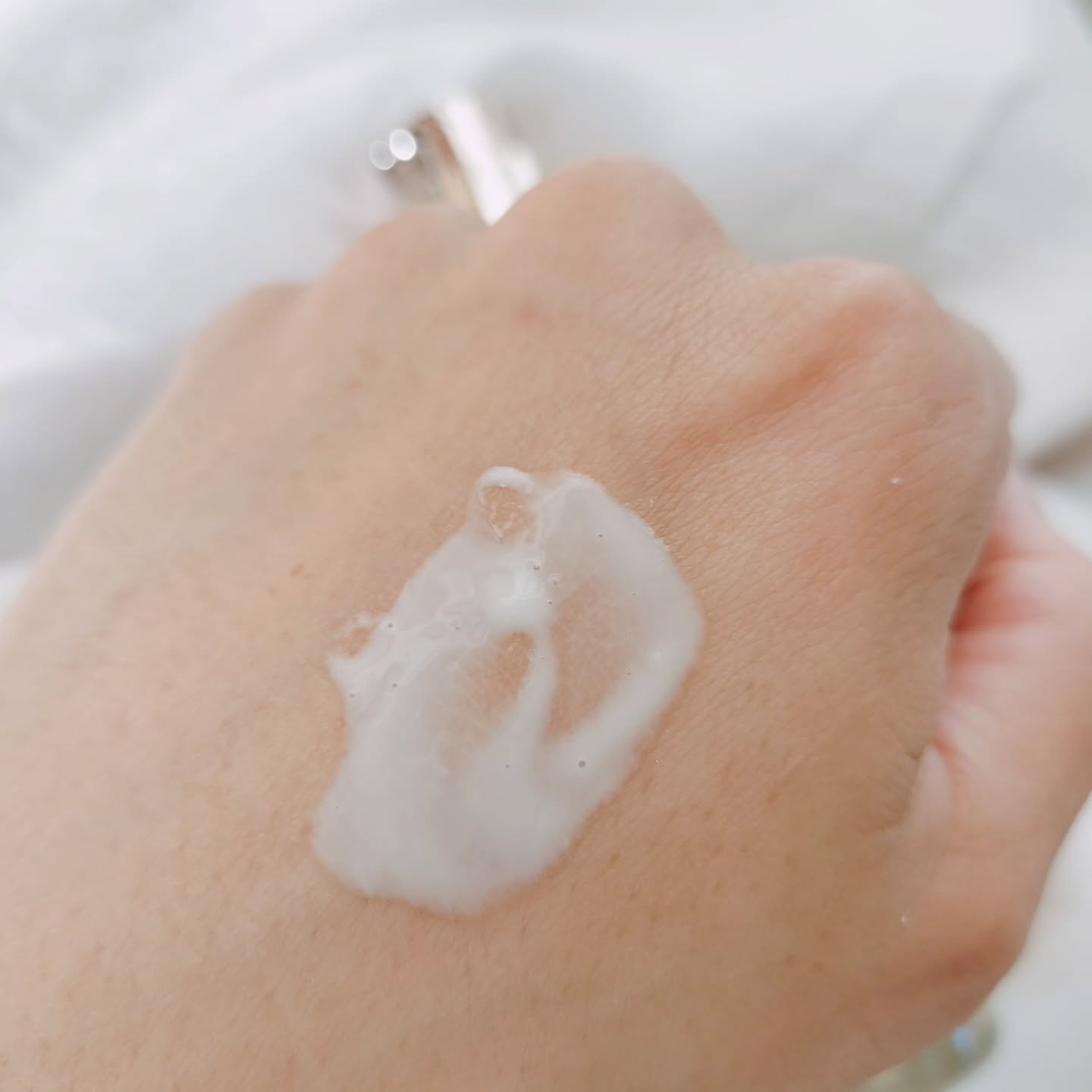 リバイタライジング デイミルク/ドクターハウシュカ　/乳液を使ったクチコミ（3枚目）