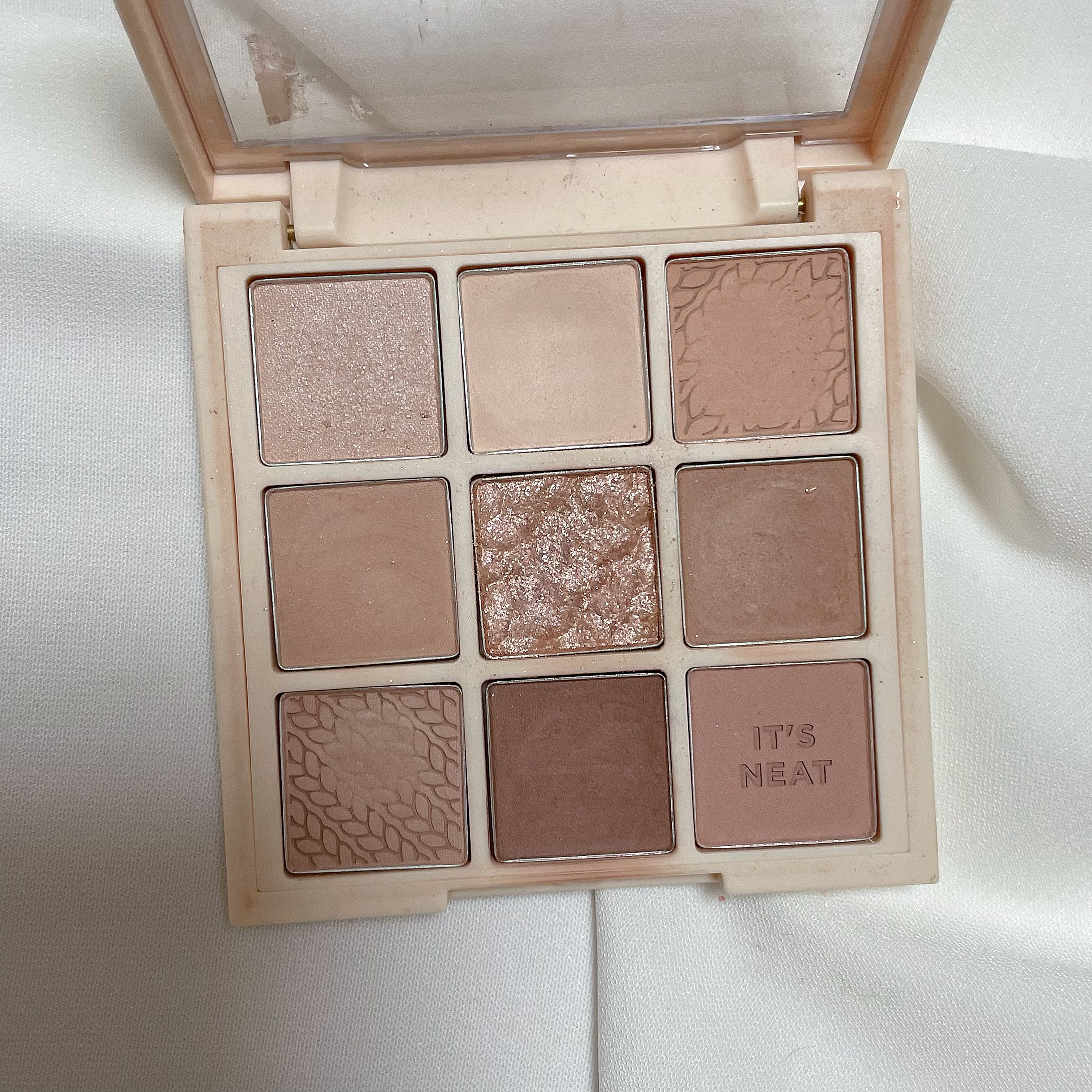 マイフェイブムードアイパレット 9カラー 05 ニートニット(NEAT KNIT)/HOLIKA HOLIKA/アイシャドウパレットを使ったクチコミ（2枚目）