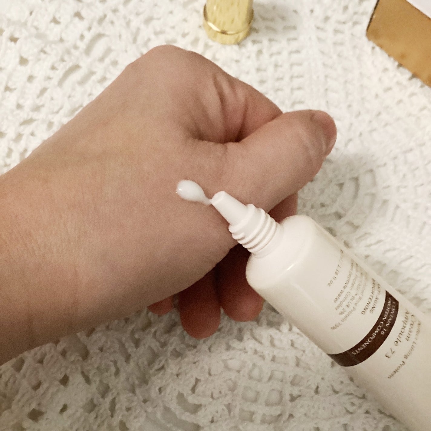 73シワクリーム/MAYBENA/フェイスクリームを使ったクチコミ(6枚目)