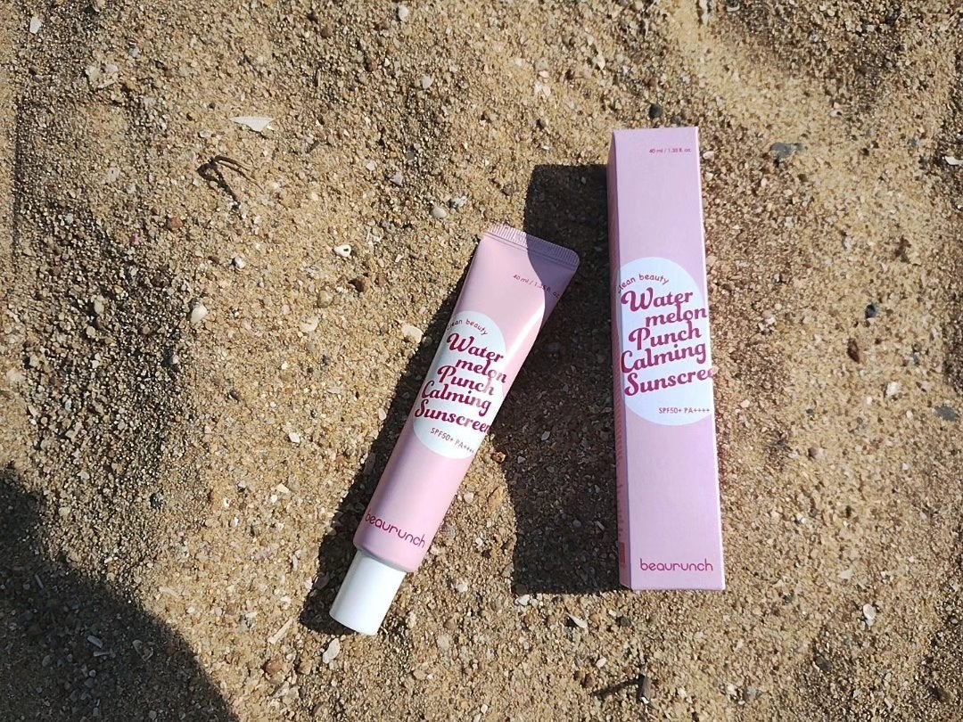 mcgroupakiko on LIPS 「毎日砂浜を歩き、出勤しており夏休みは、沖縄で家族と毎日ホテルの..」(2枚目)