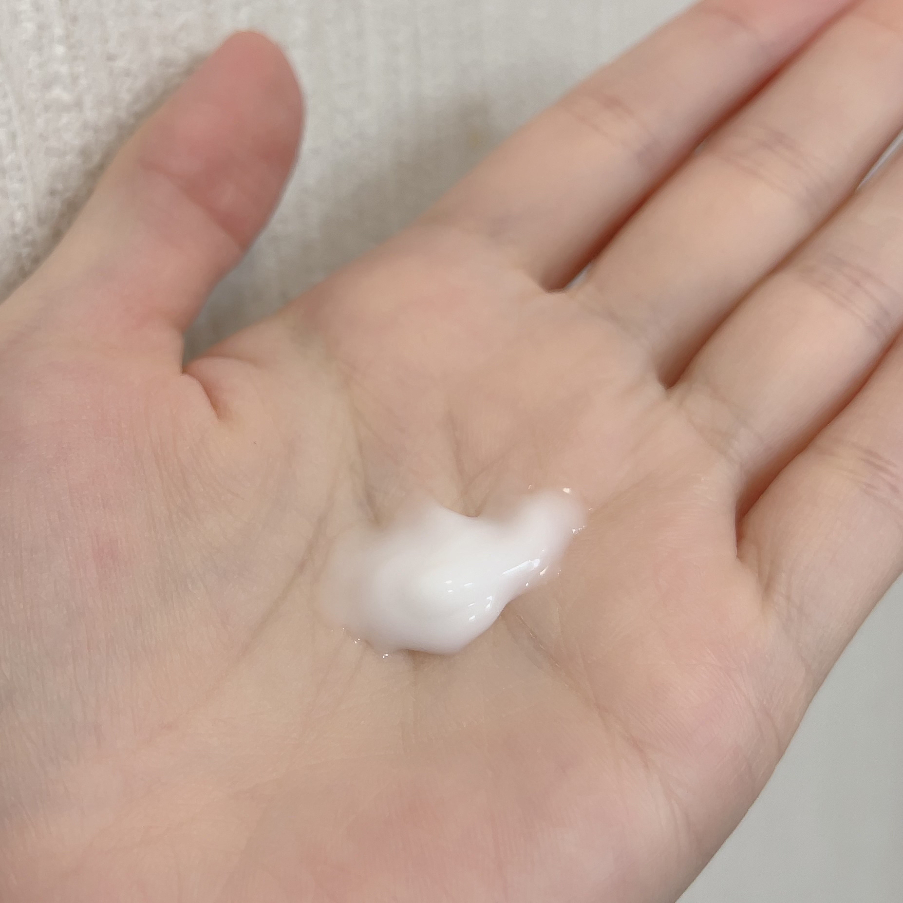 イクモアキュートミルキィオイル/iqumore/ヘアオイルを使ったクチコミ（3枚目）