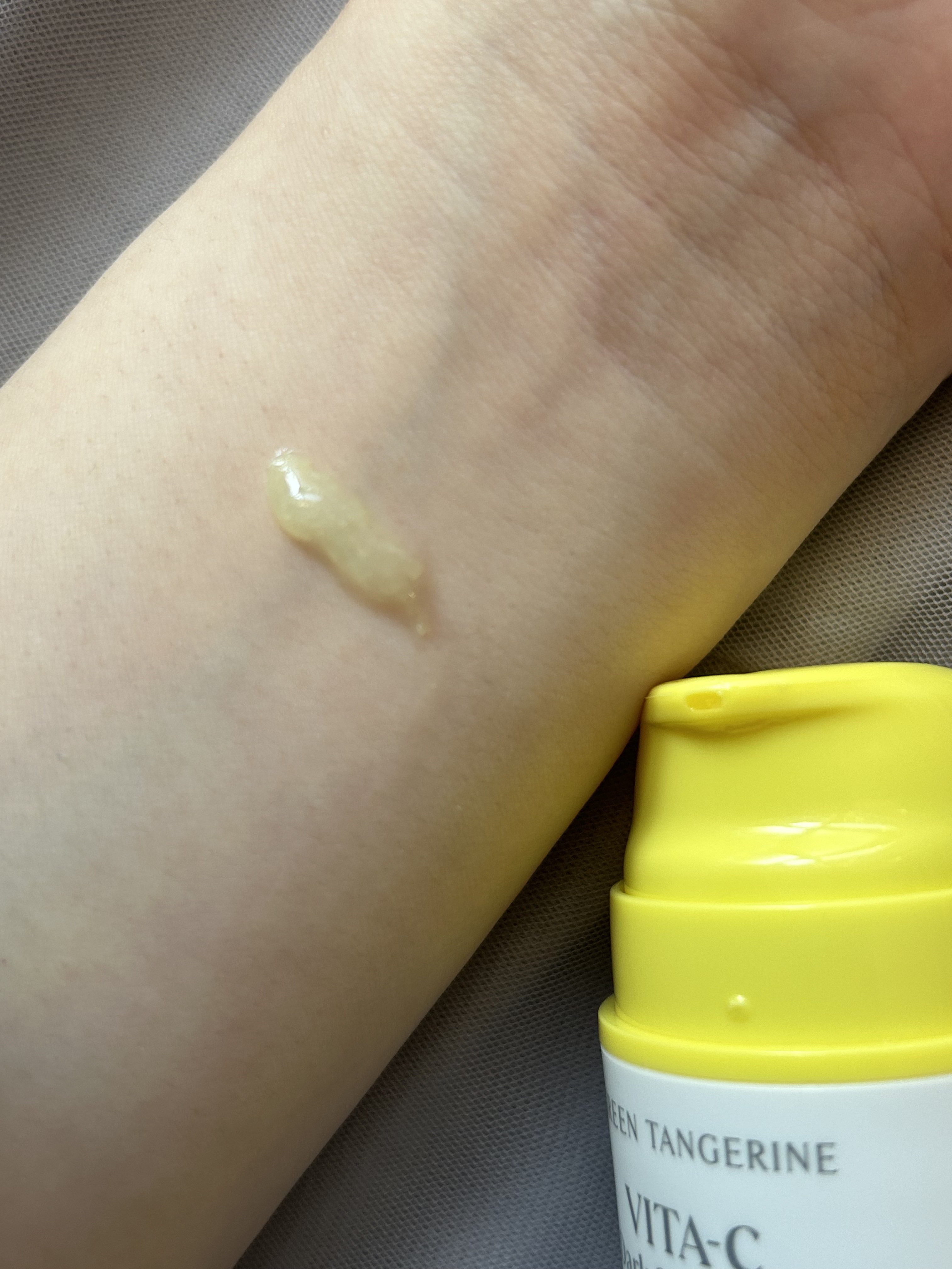 グーダルビタCダークスポットケアサンセラム/goodal/日焼け止めジェルを使ったクチコミ（3枚目）