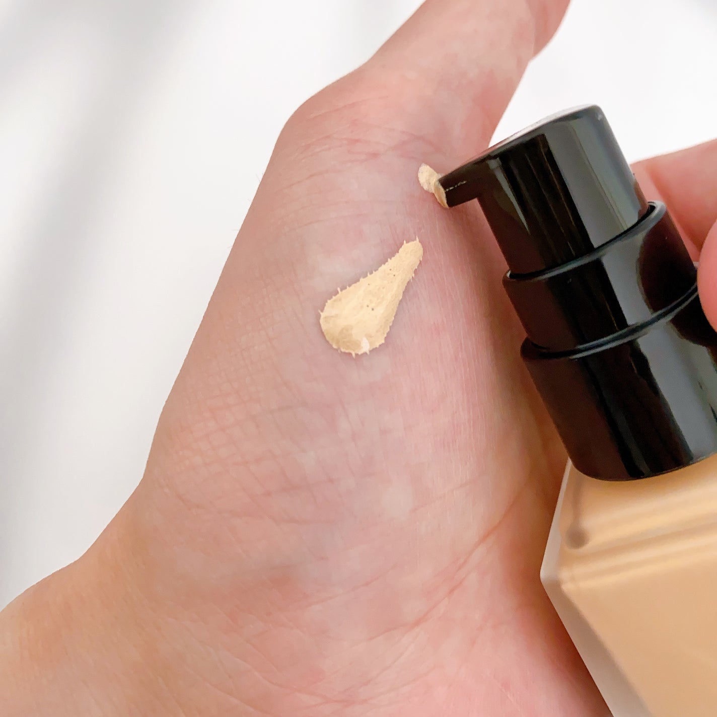 スキンレゾネート リキッドファンデーション/Celvoke/リキッドファンデーションを使ったクチコミ(3枚目)