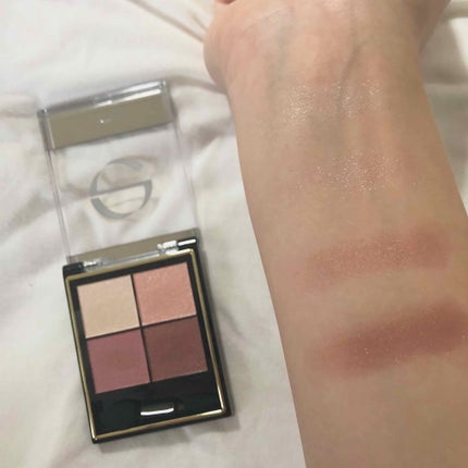 リアルクローズシャドウ/excel/アイシャドウパレットを使ったクチコミ(2枚目)