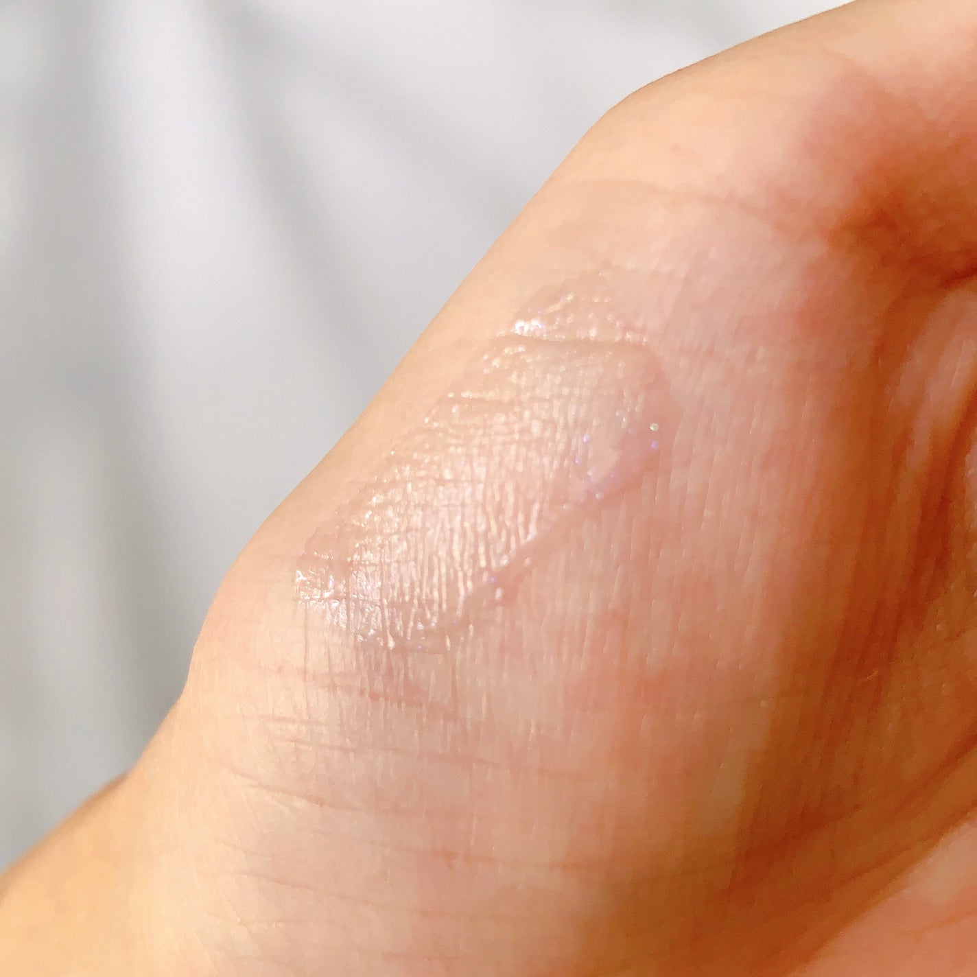 ミルキーウォータリーリップ/KATE/リップグロスを使ったクチコミ(3枚目)