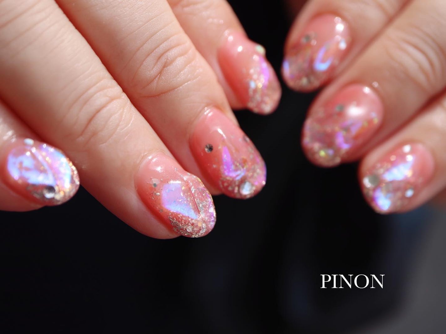 shino on LIPS 「uluulu〜....氷ストーンパーツ🧊太陽光の下でみると12..」(2枚目)