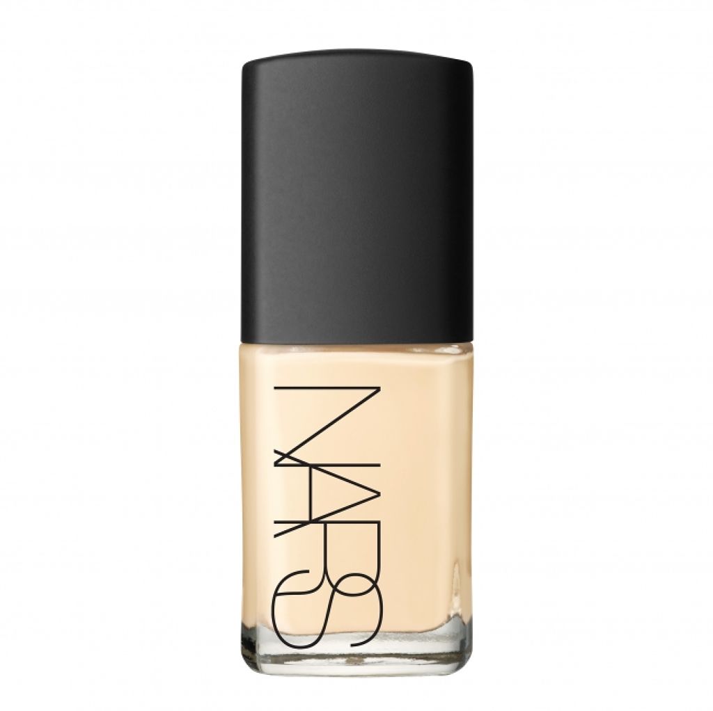 シアーグローファンデーション NARS