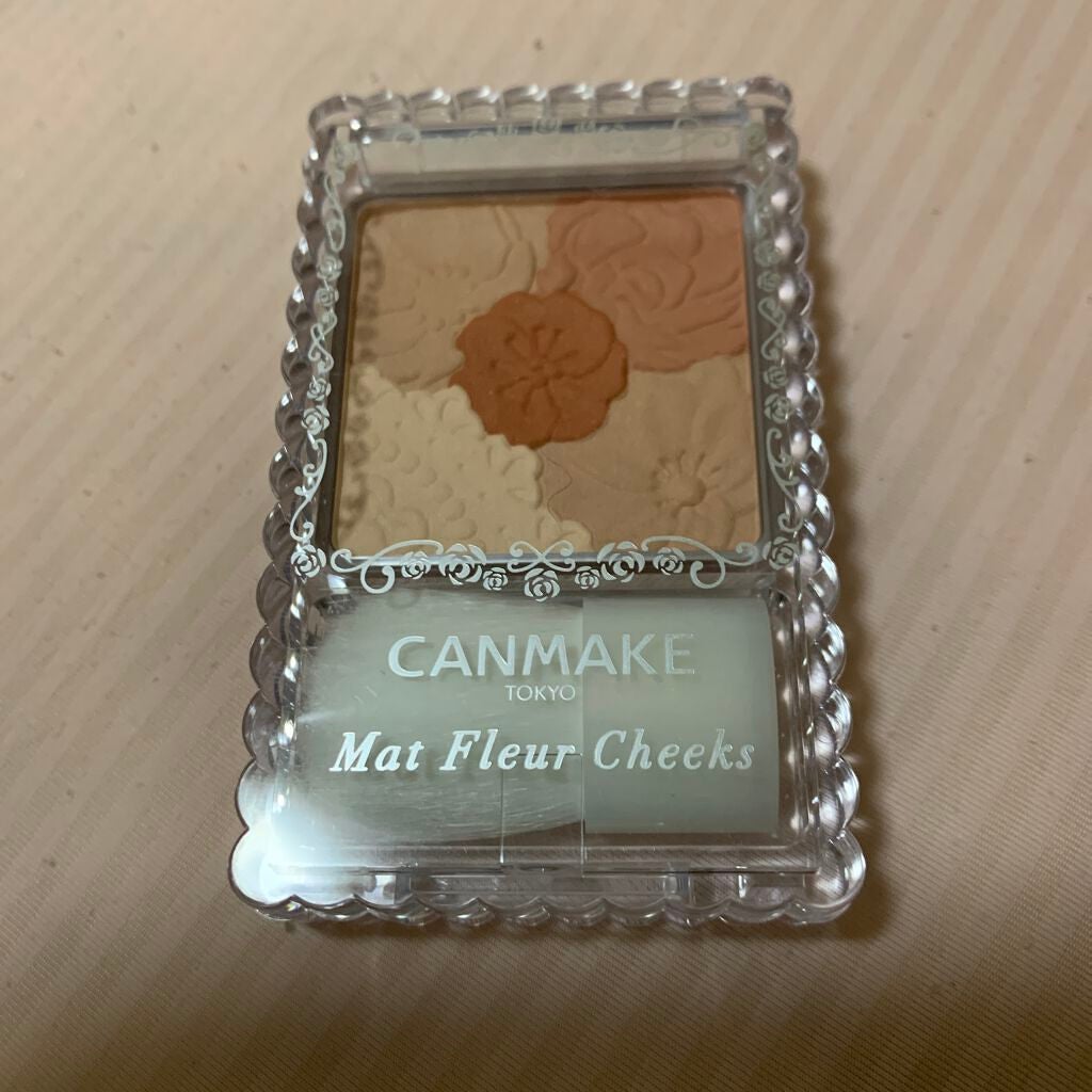 マットフルールチークス/キャンメイク/パウダーチークを使ったクチコミ(1枚目)