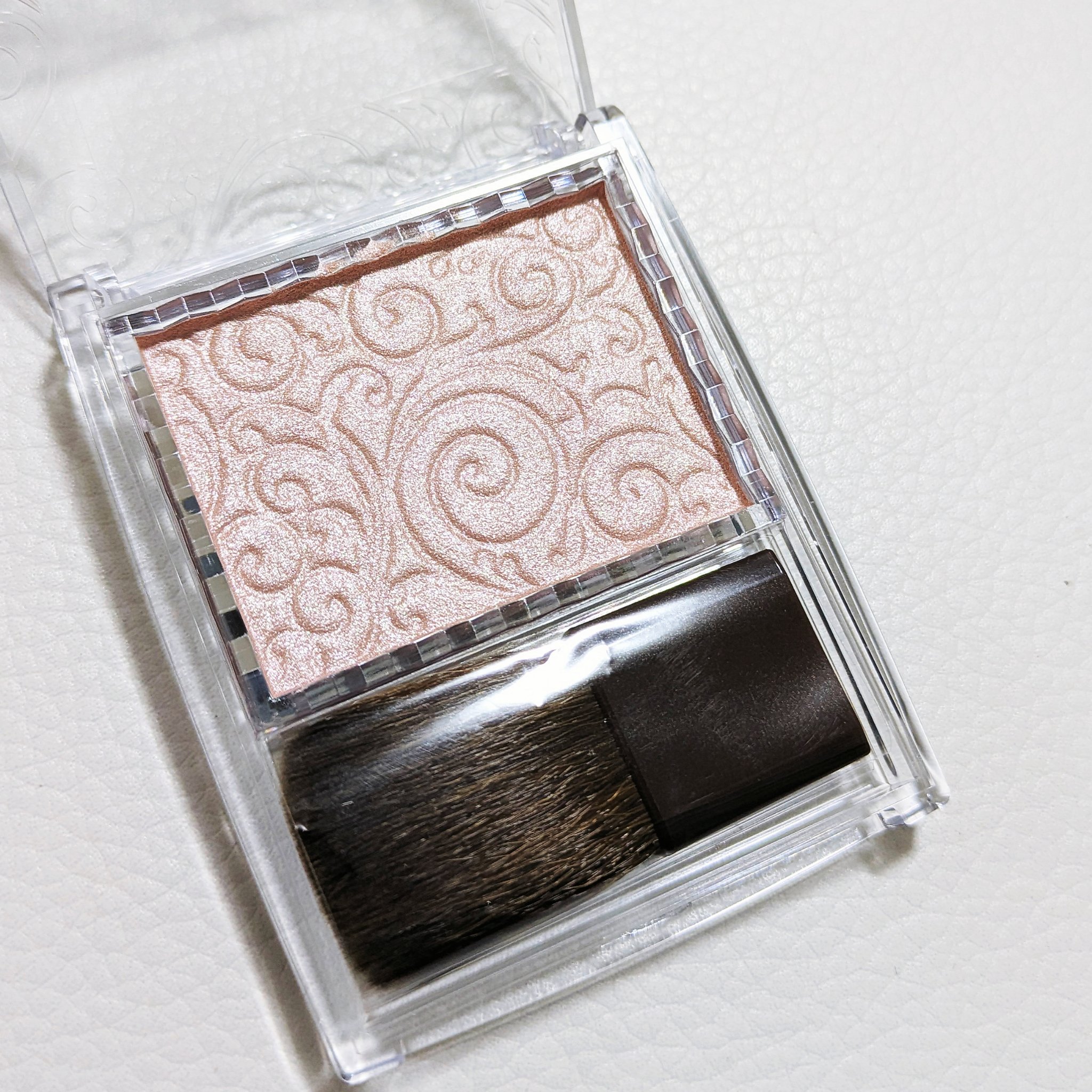 パールグロウハイライト/CEZANNE/パウダーハイライトを使ったクチコミ（3枚目）