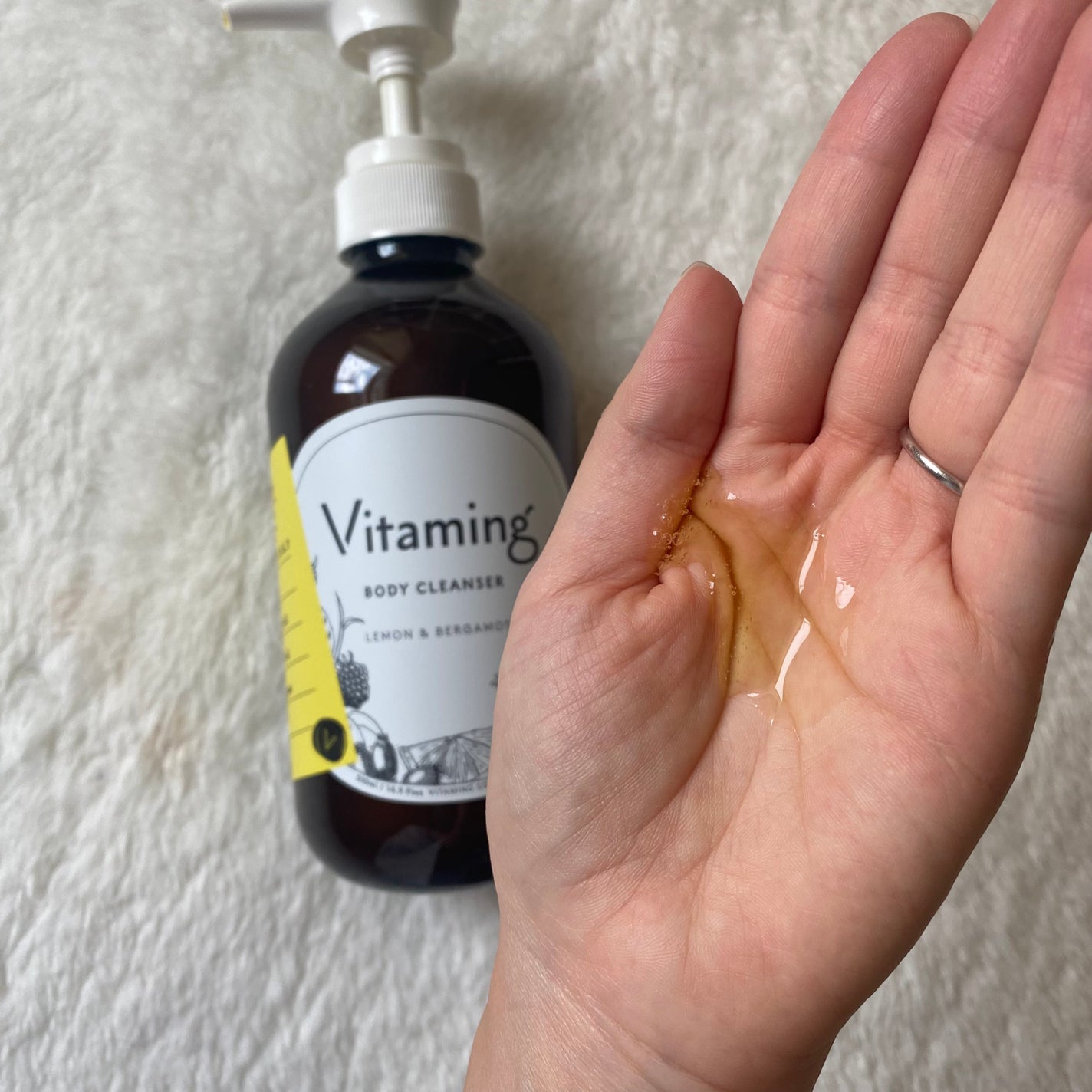 リフレッシングボディソープ(レモン&ベルガモットの香り)/Vitaming/ボディソープを使ったクチコミ(2枚目)