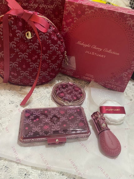 ジルスチュアート ミッドナイトチェリー コレクション/JILL STUART/メイクアップキットを使ったクチコミ(1枚目)