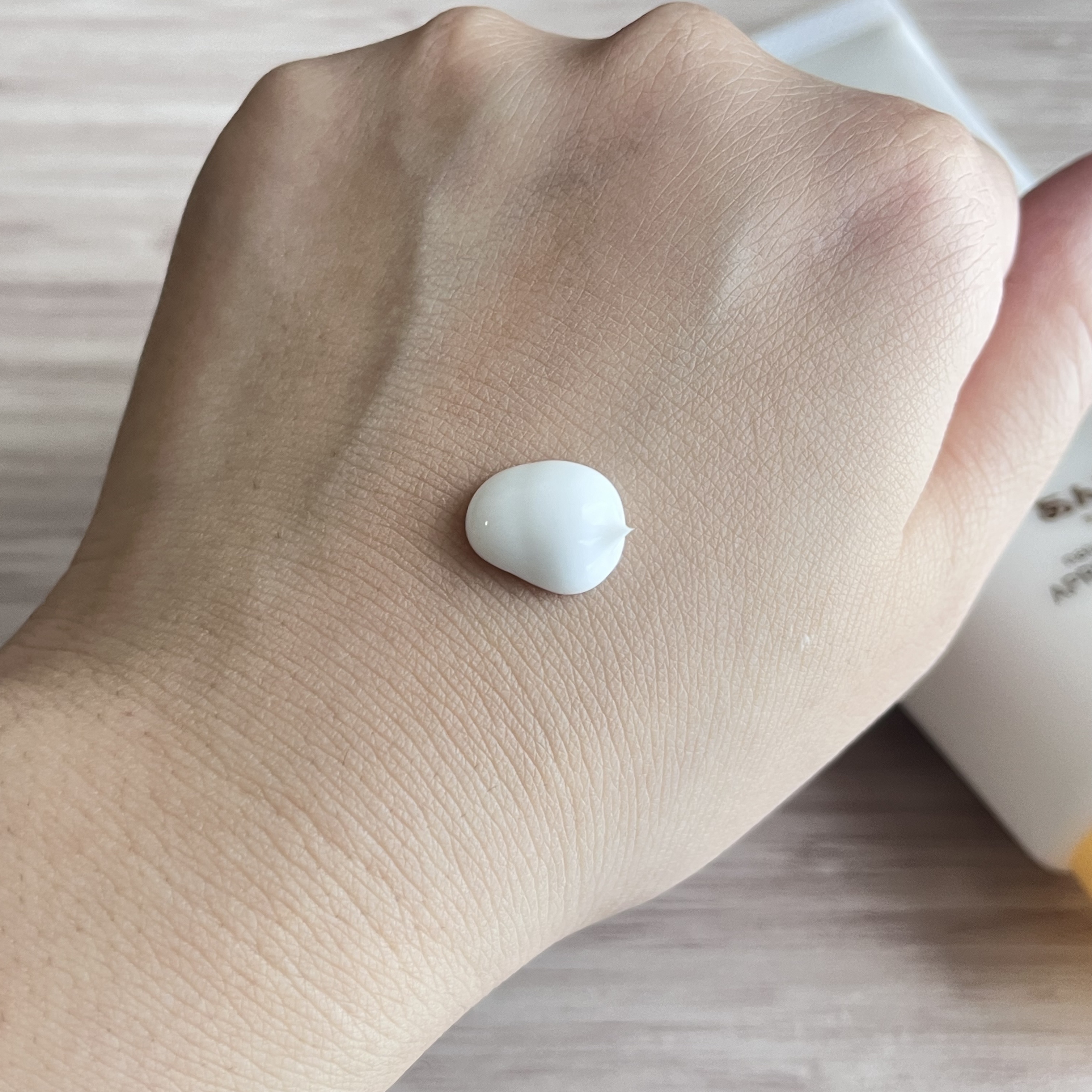 あんず油 髪と手肌のしっとりミルク/柳屋あんず油/ヘアミルクを使ったクチコミ（2枚目）