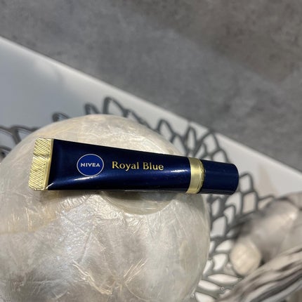 ニベア ロイヤルブルーリップ 濃密美容ケア/ニベア/リップ美容液を使ったクチコミ(3枚目)