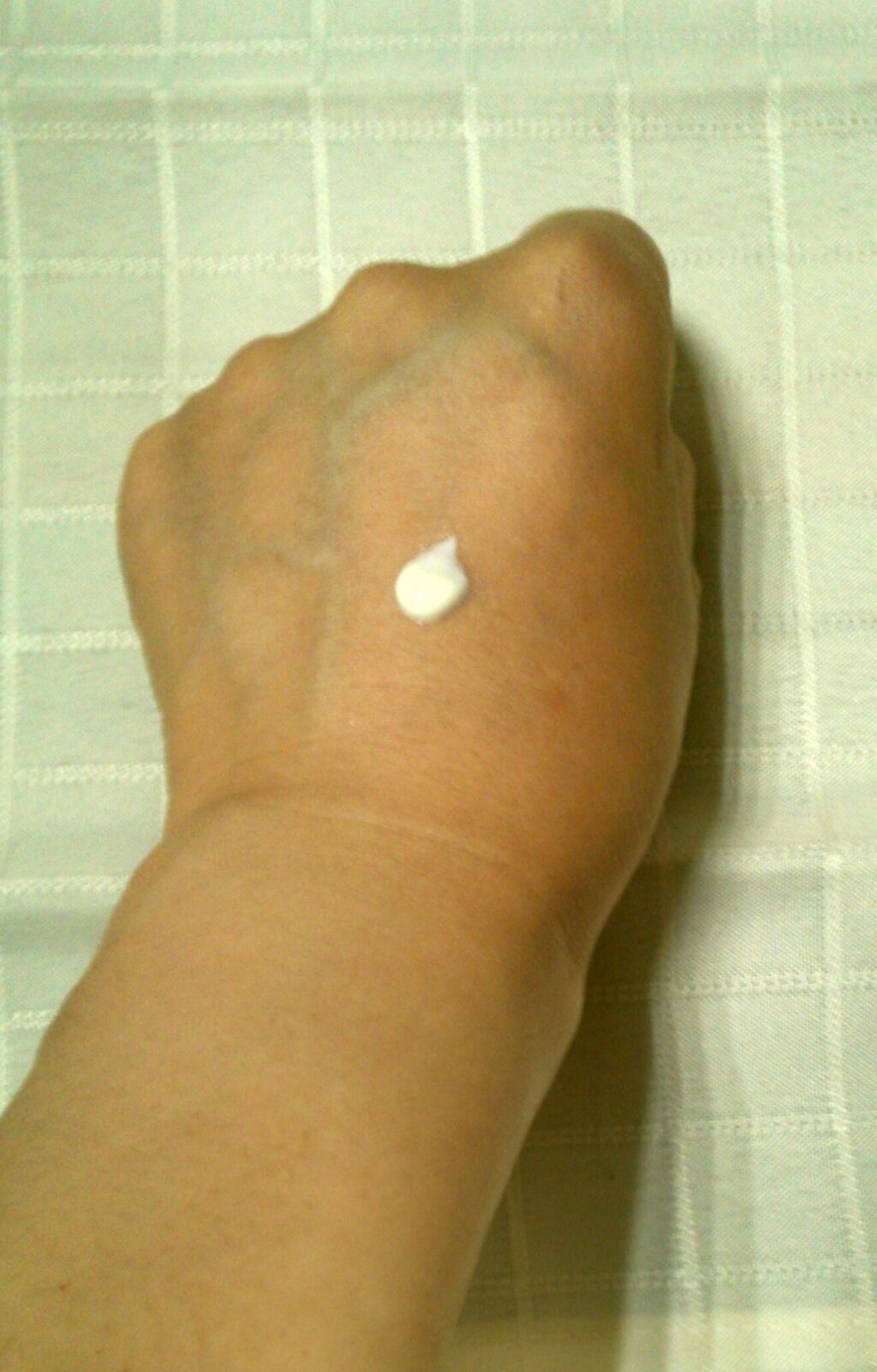 サンシェルター マルチ プロテクション/DECORTÉ/日焼け止めミルクを使ったクチコミ（2枚目）