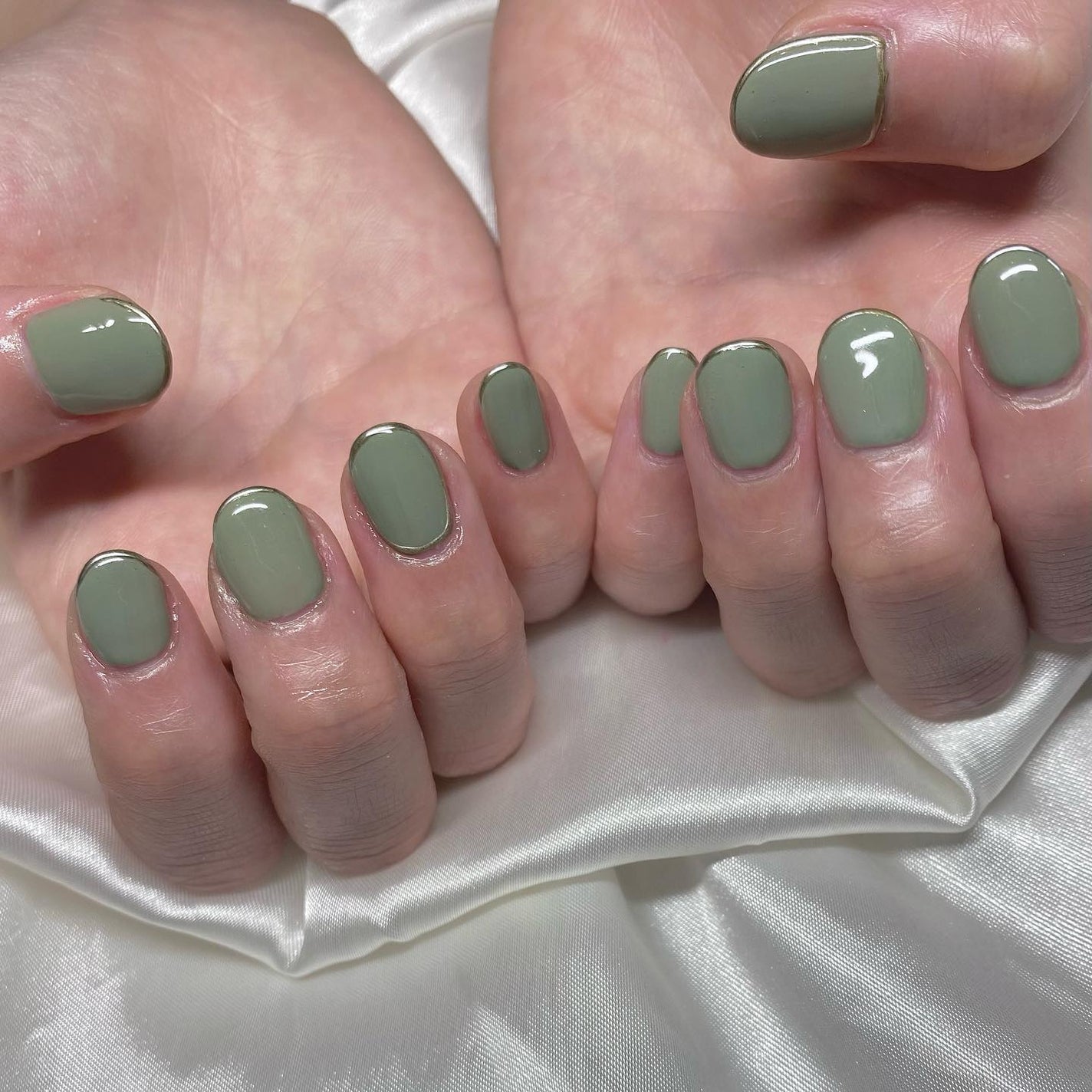 kanna on LIPS 「・・・𝒜𝓃𝓉𝒾𝓆𝓊𝑒𝓃𝒶𝒾𝓁🖼💋✨カラーMIXして作ったくすみ..」(2枚目)