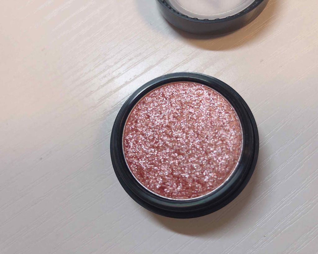 セルフィーフィックスピグメント/Witch's Pouch/単色アイシャドウを使ったクチコミ（2枚目）