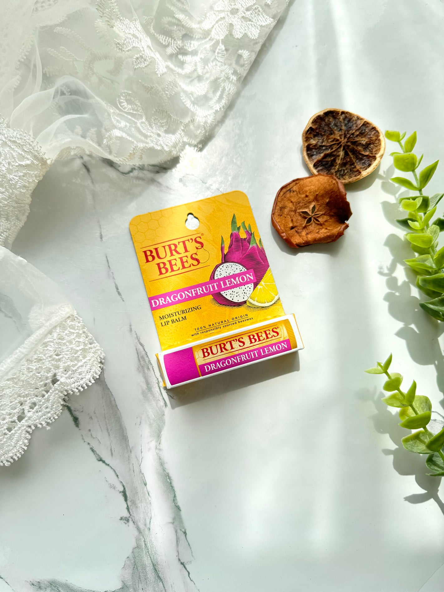 ポメグラネイトリップバーム/BURT'S BEES/リップバームを使ったクチコミ(4枚目)