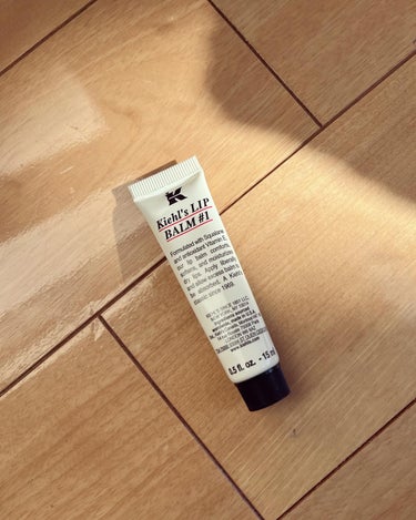 キールズ リップ バーム No.1 オリジナル（無香料）/Kiehl's/リップケア・リップクリームを使ったクチコミ（1枚目）