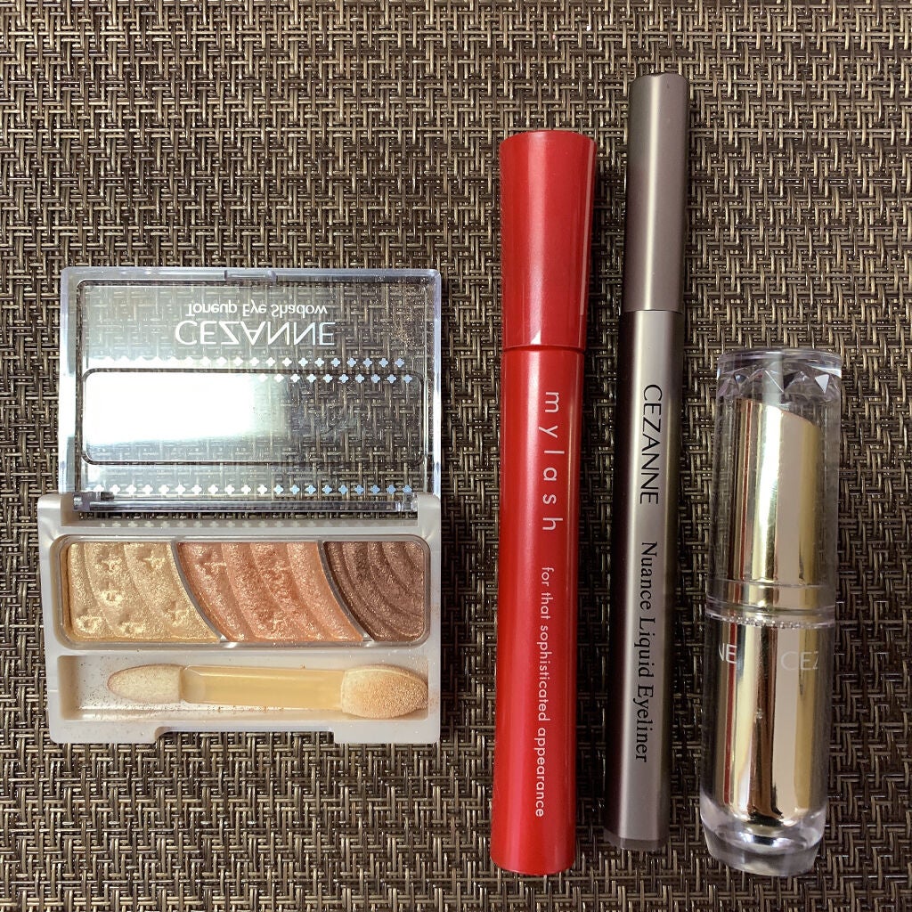 ラスティンググロスリップ/CEZANNE/口紅を使ったクチコミ(3枚目)