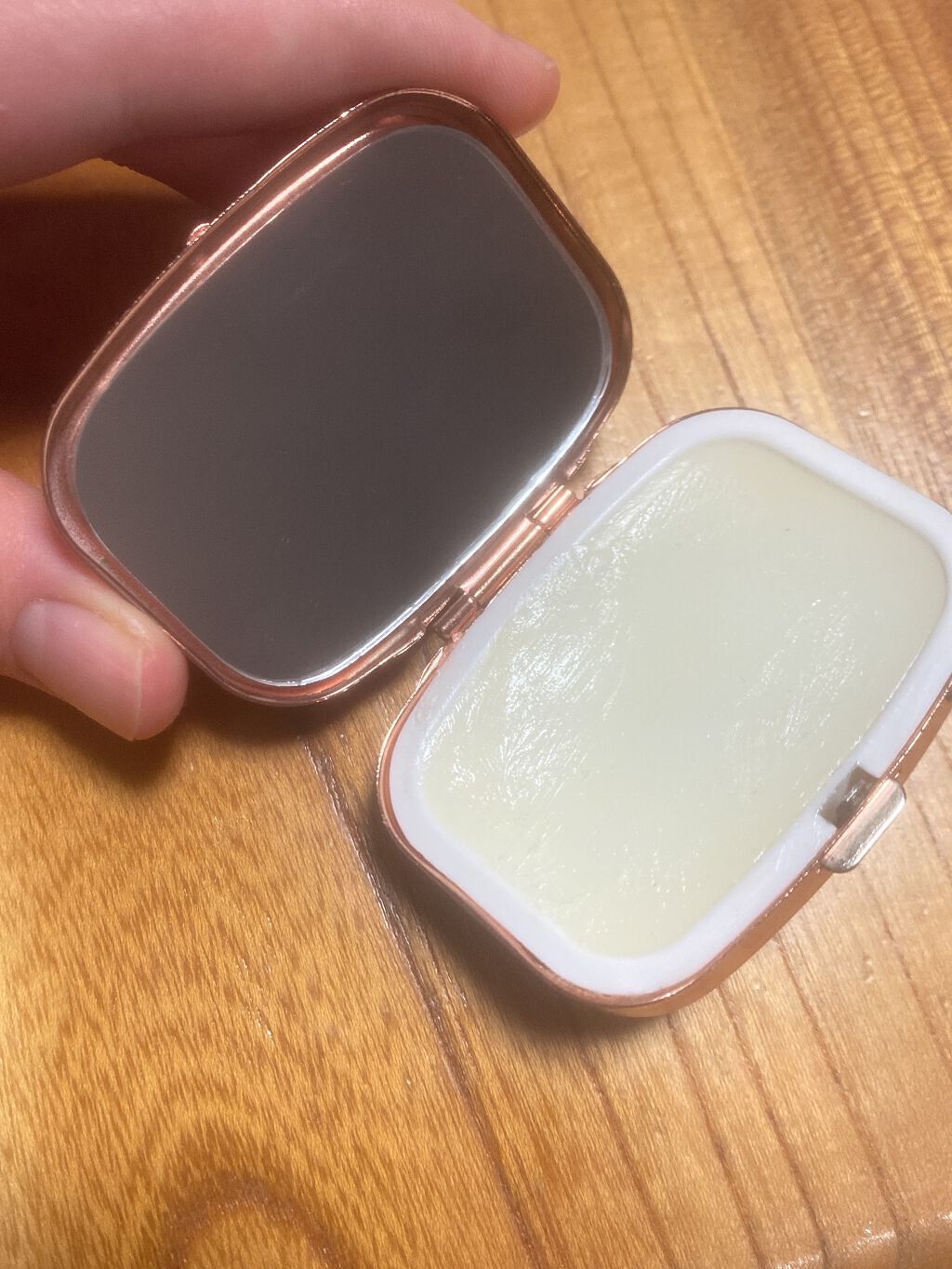 キャスキッドソンリップバーム/キャス・キッドソン/リップグロスを使ったクチコミ(2枚目)