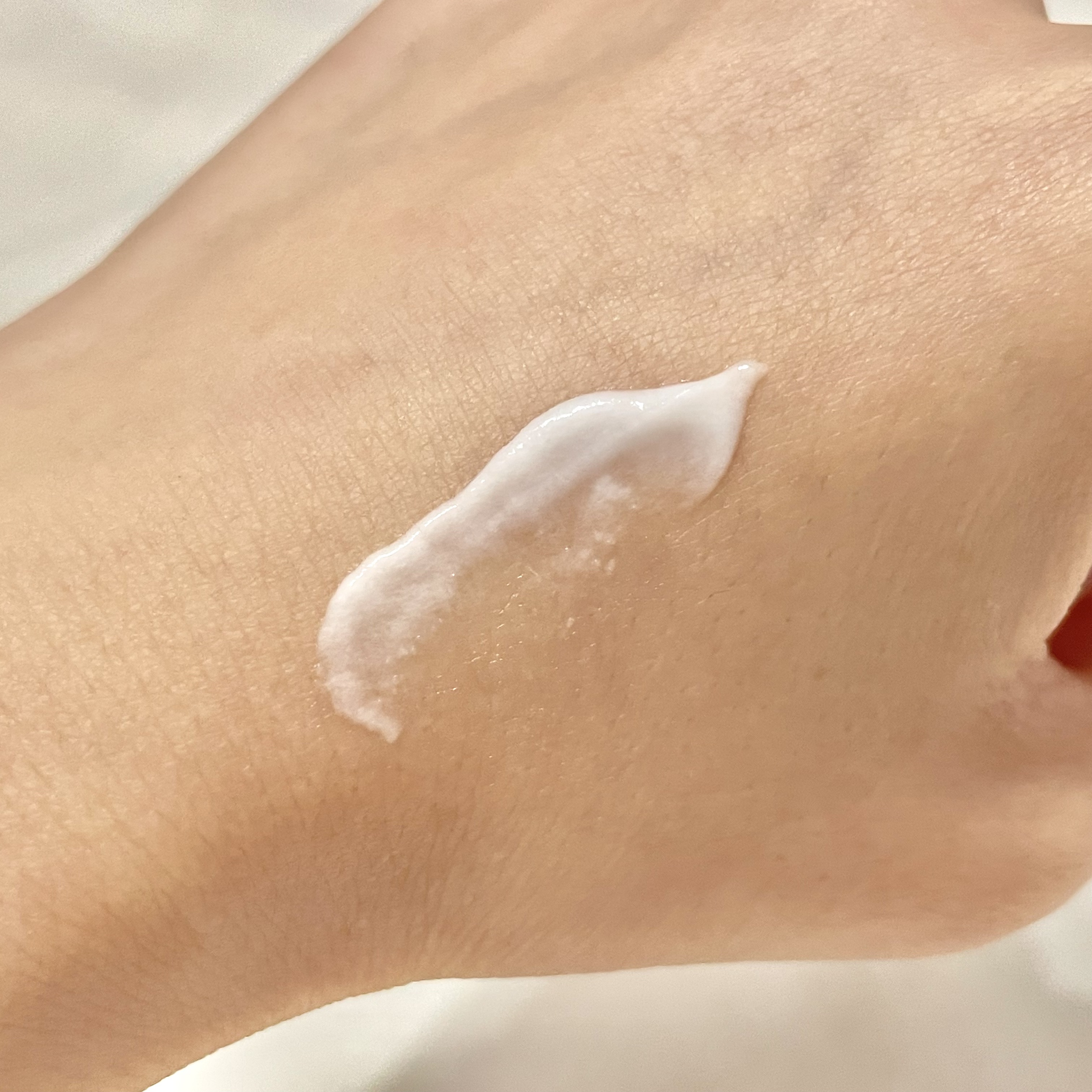 ダヴ クリームボディウォッシュ ジョイアスグロウ/ダヴ/ボディソープを使ったクチコミ（3枚目）