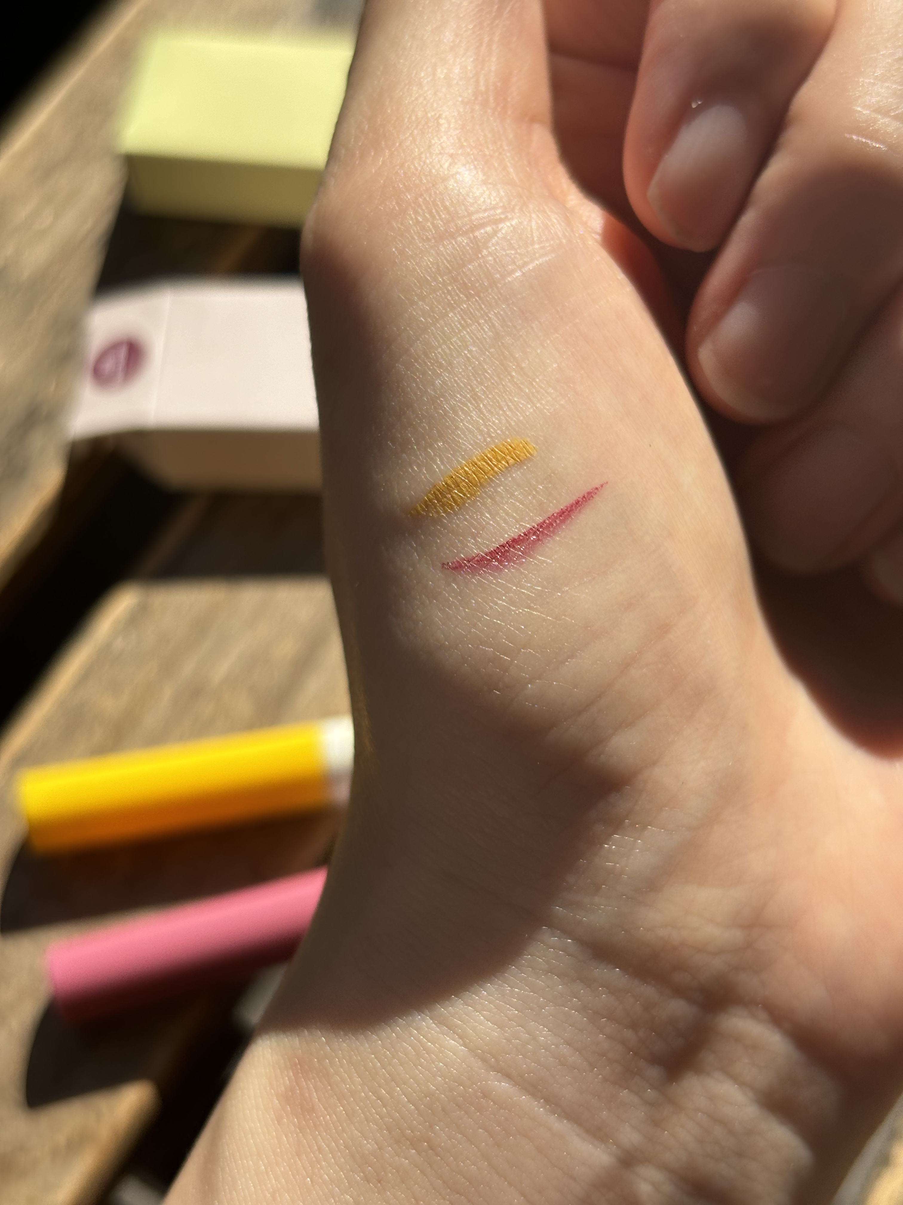 サラダdeフルーツカラーリキッドアイライナーWP 08ラズベリー/FLORTTE/リキッドアイライナーを使ったクチコミ（2枚目）