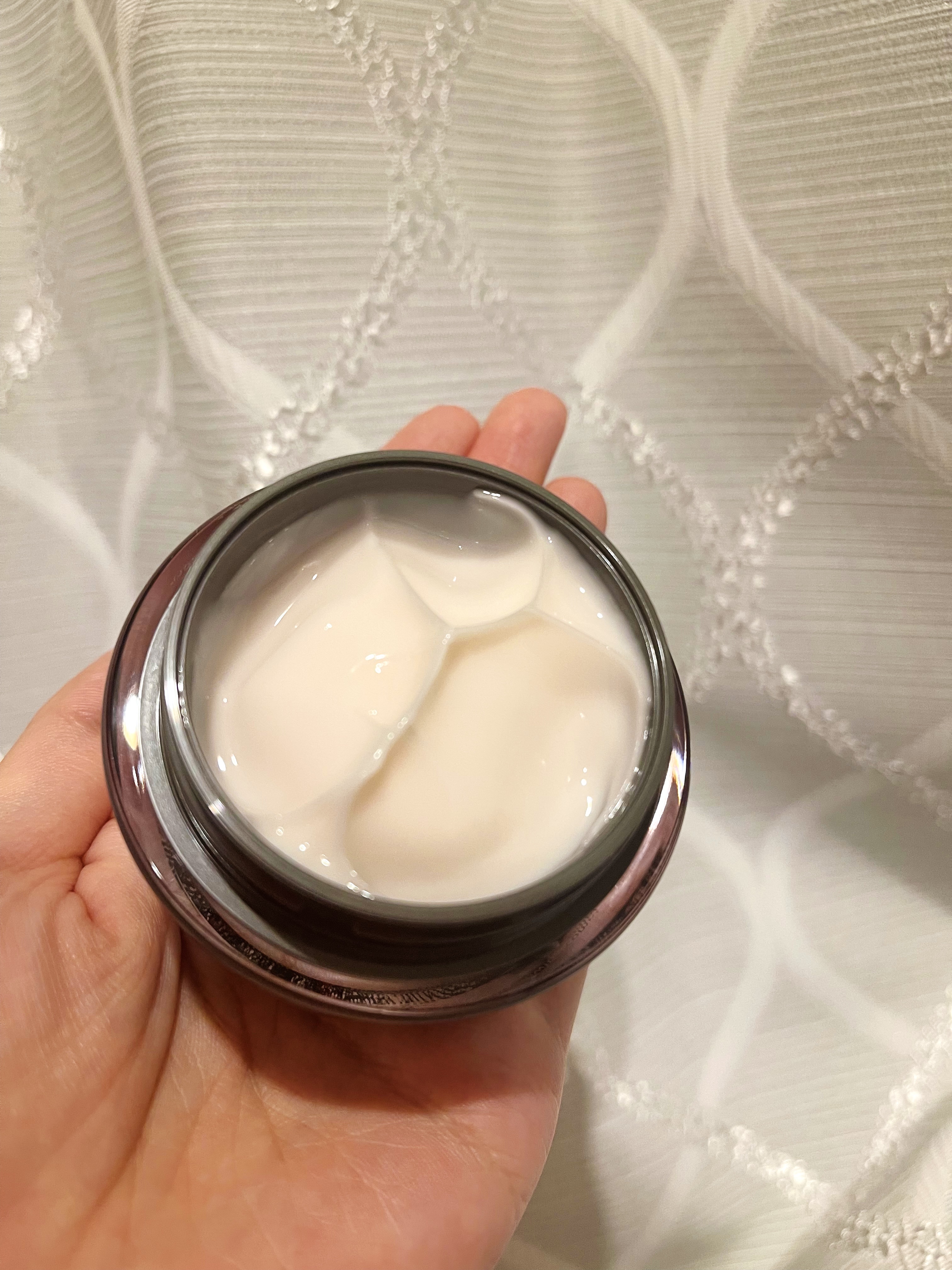 パーフェクトワン リフティングジェル/パーフェクトワン/オールインワン化粧品を使ったクチコミ（2枚目）