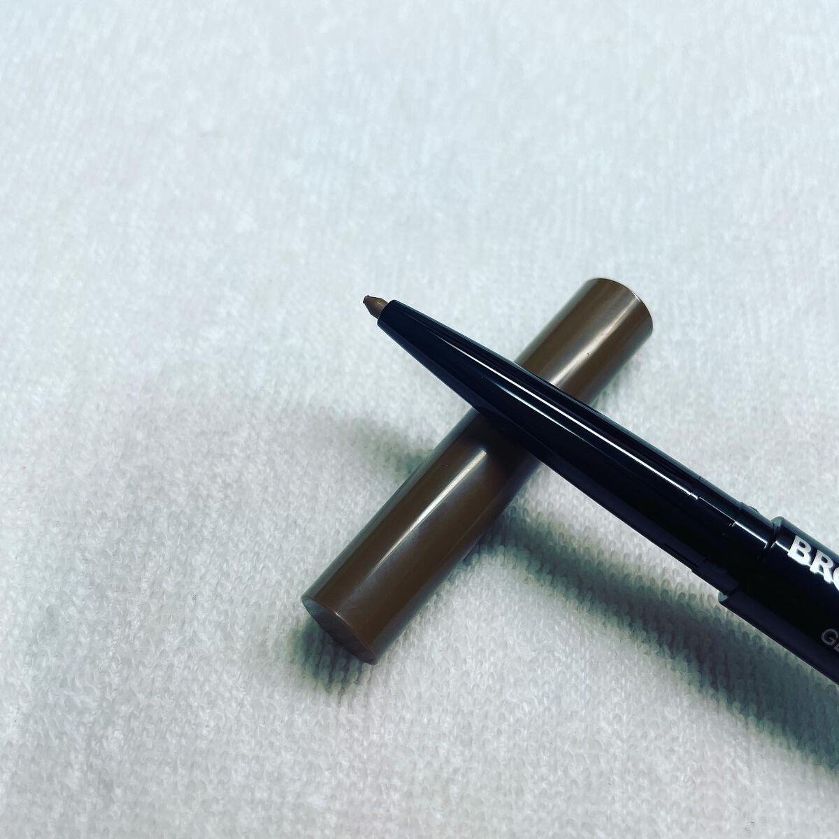 ブロウラッシュEX ウォーターストロング Wアイブロウ (ジェルペンシル&パウダー)/ブロウラッシュ/パウダーアイブロウを使ったクチコミ(3枚目)