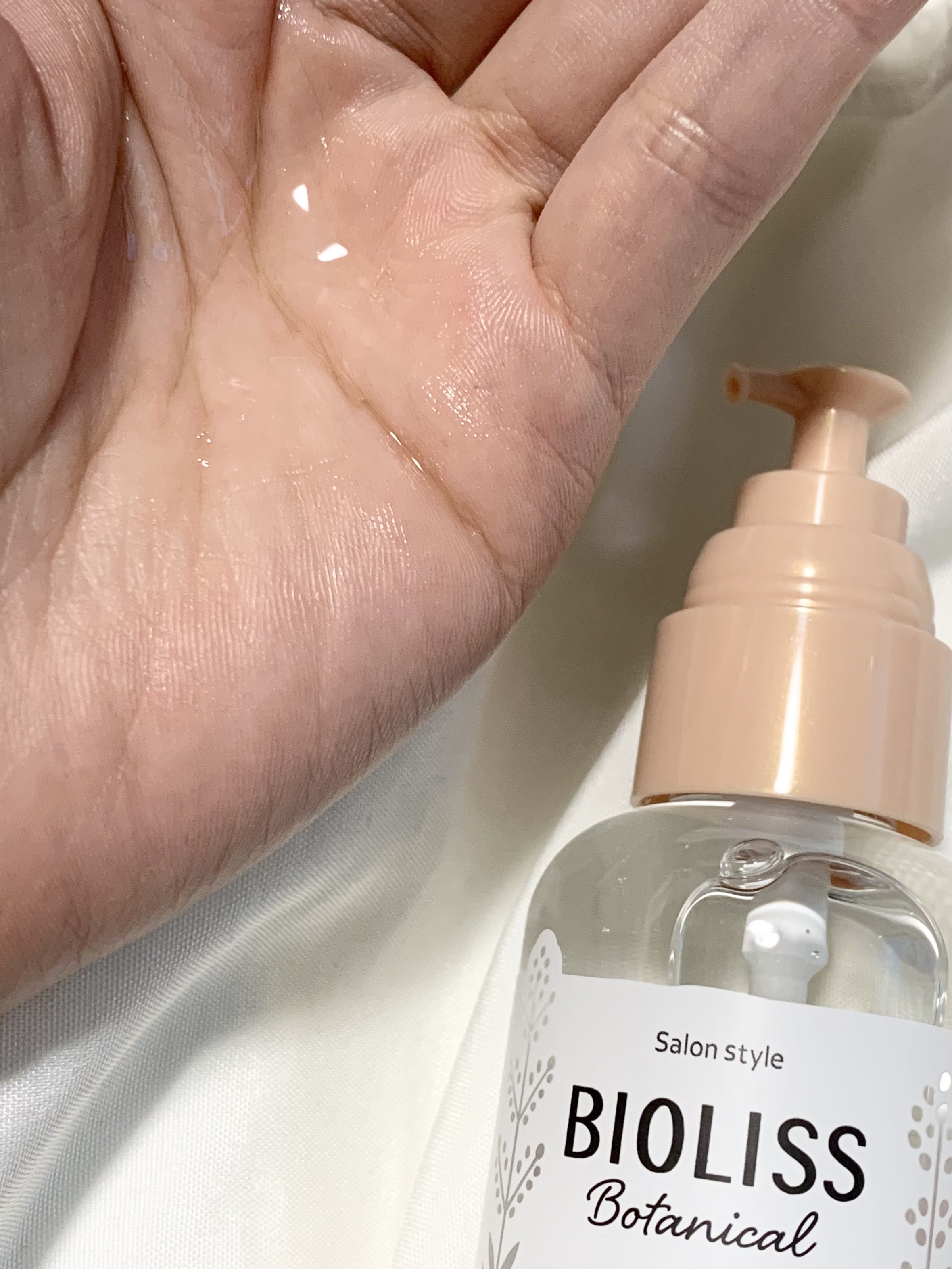 ボタニカル モイスト リペア ヘアオイル/SSビオリス/ヘアオイルを使ったクチコミ（2枚目）