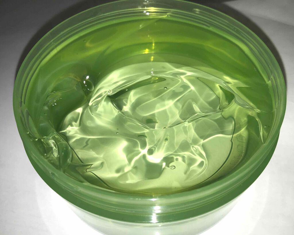 マイルド＆モイスチャーアロエジェル/ネイチャーリパブリック/ボディローションを使ったクチコミ（2枚目）