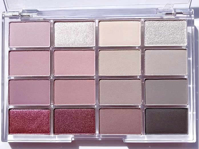 ソフトブラーリングアイパレット/wakemake/アイシャドウパレットを使ったクチコミ(3枚目)