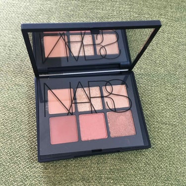 ヴォワヤジュールアイシャドウパレット/NARS/アイシャドウパレットを使ったクチコミ（1枚目）