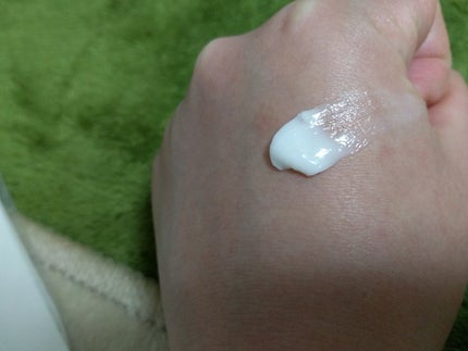 ボディクリーム HM/カントリー&ストリーム/ボディクリームを使ったクチコミ(3枚目)