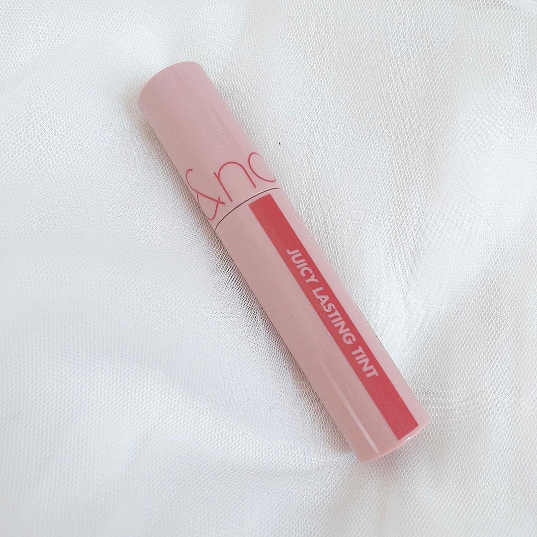 ジューシーラスティングティント/rom&nd/リップティントを使ったクチコミ(2枚目)