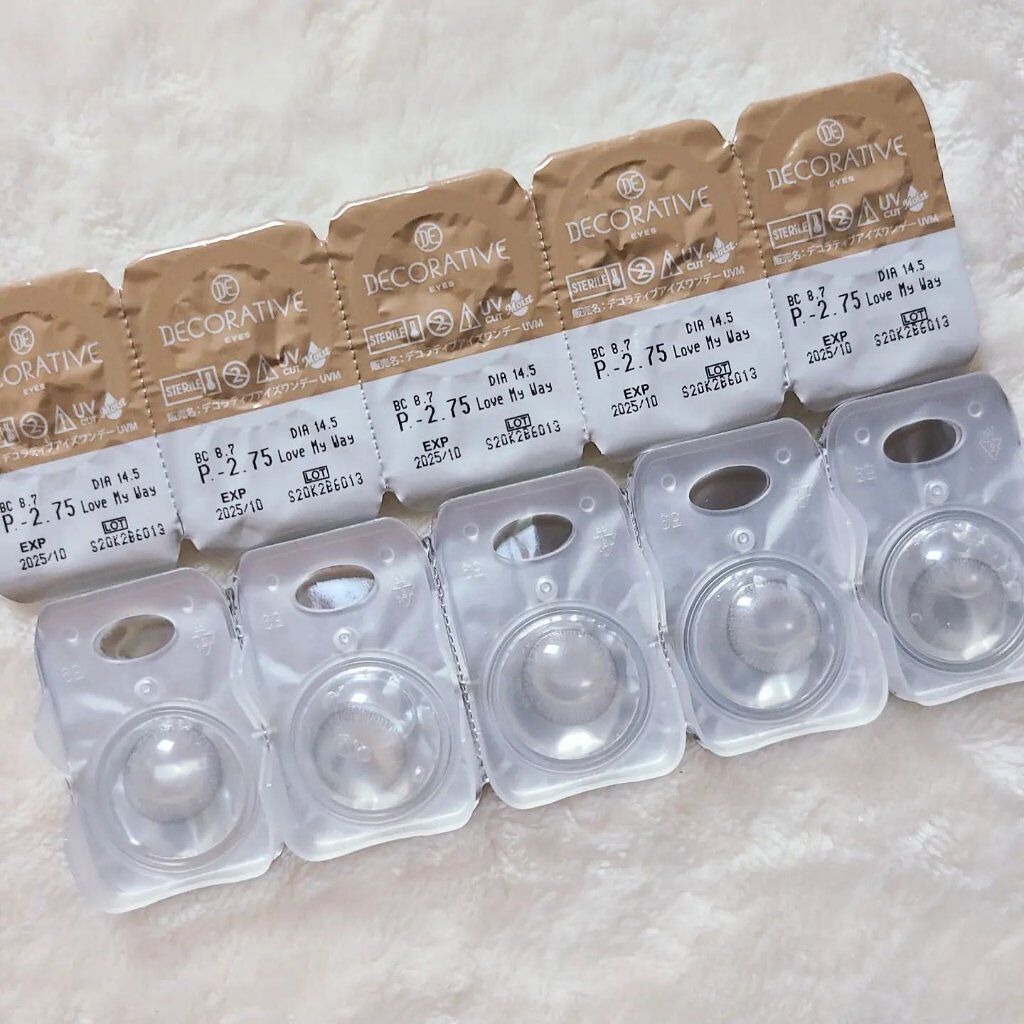 デコラティブアイズ UVモイスト/Decorative Eyes/カラーコンタクトレンズを使ったクチコミ（3枚目）