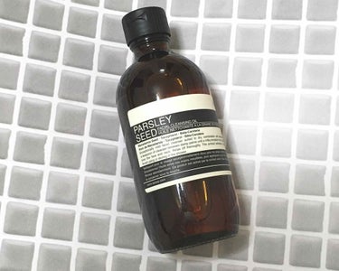 Aesop フェイシャルクレンジングオイル

前に投稿したイソップのハンドクリームを購入した際にサンプルでついてきたのを試してみてとてもよかったので買ってしまいました✨‼︎

クレンジングオイルって顔の