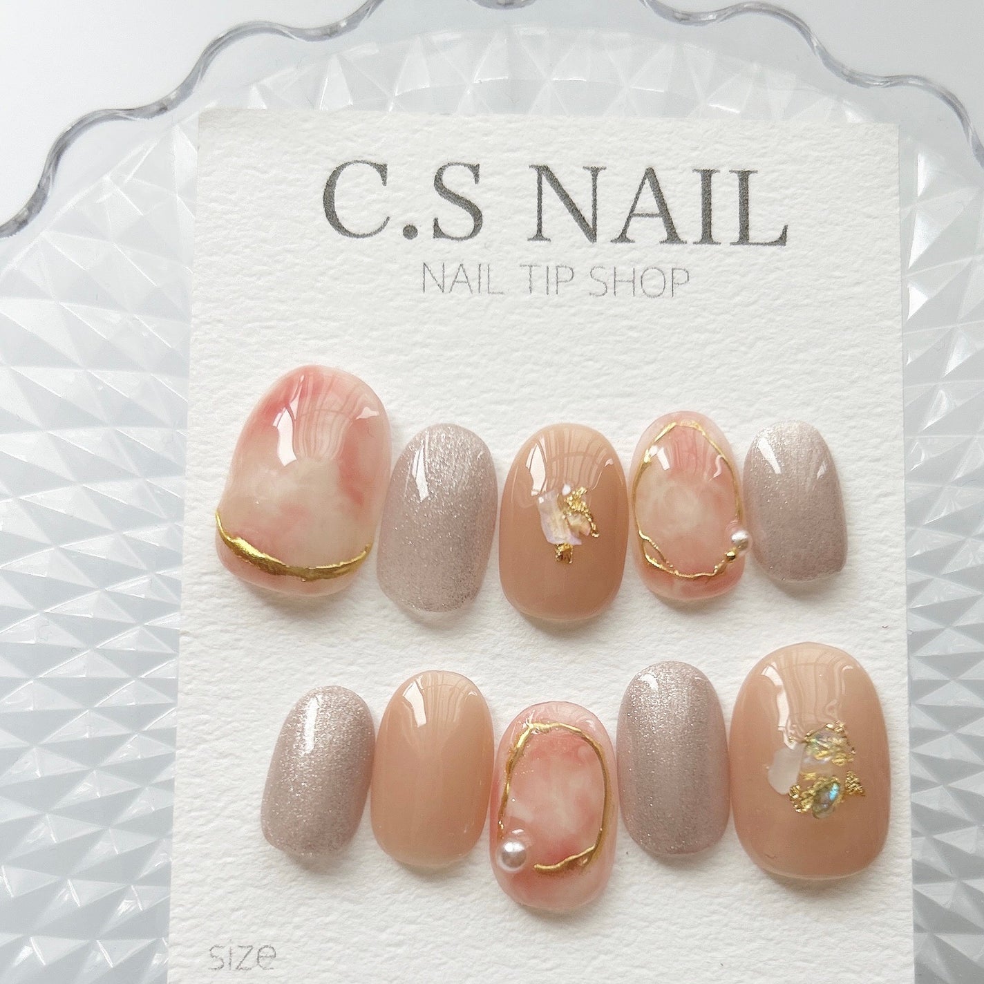 Nana 🐰 フォロバ on LIPS 「人気のデザイン☺️🤍ちゅるんとしててとってもかわいいんです🤭..」(1枚目)