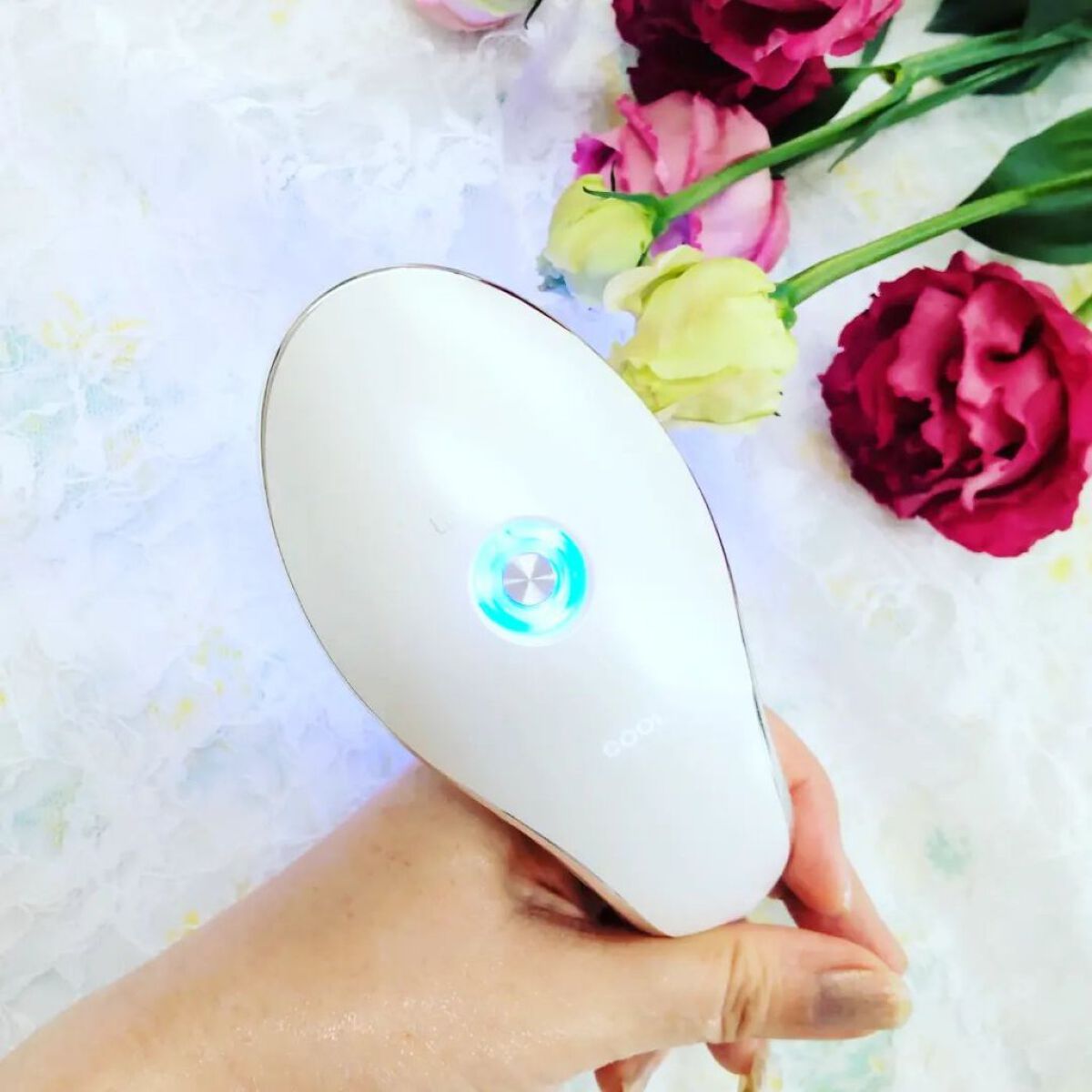 MEラボン　Éclat 美顔器 本体・取扱説明書・充電器付き main_01_VC1P2v2O.jpg