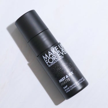 MAKE UP FOR EVER
ミスト＆フィックス マット 30ml トラベルサイズ

トラベルサイズを買って旅行に持っていきました。
1月だし日本だし…と思いましたが、
私の肌的に保湿全開すぎると全