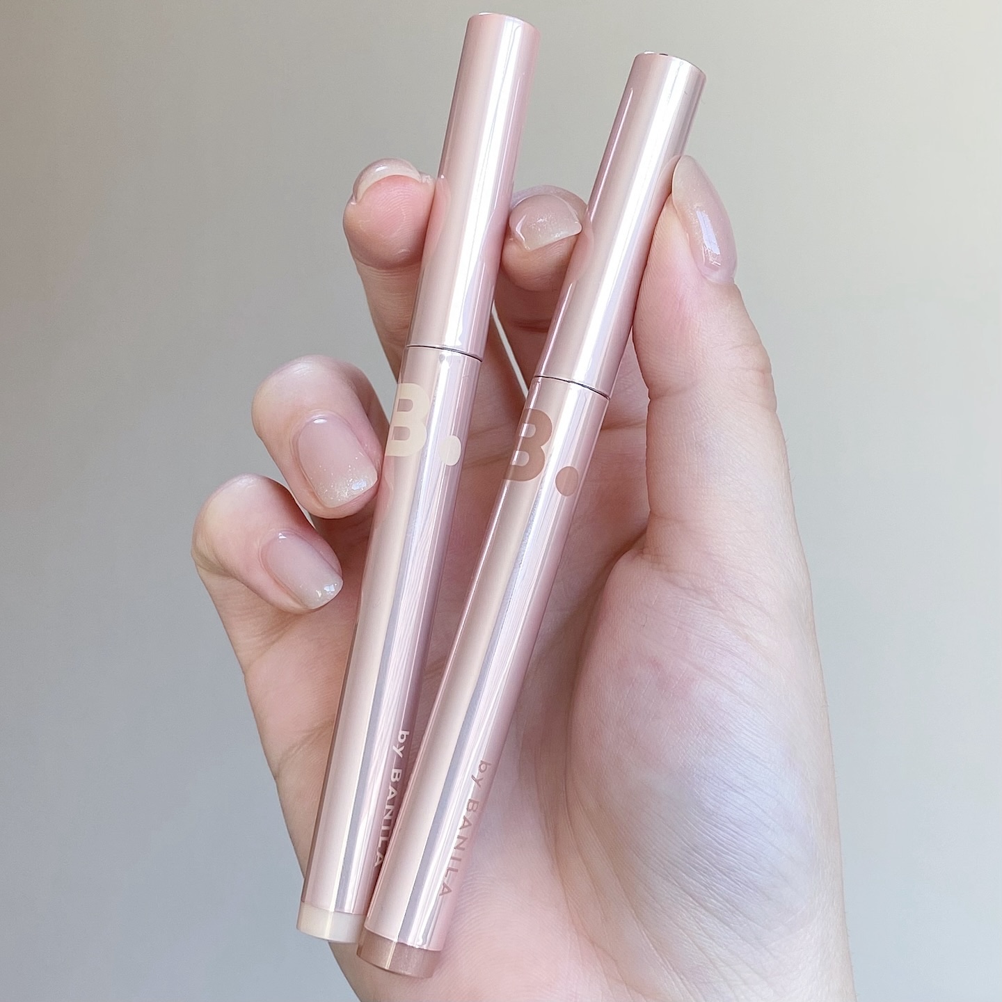 ムードオンアイカラースティック/BANILA CO/スティックアイシャドウを使ったクチコミ（2枚目）