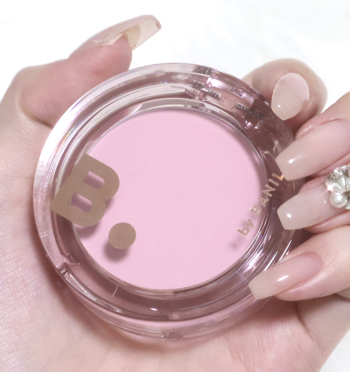 プライミング ベール チーク/B. by BANILA/パウダーチークを使ったクチコミ（1枚目）