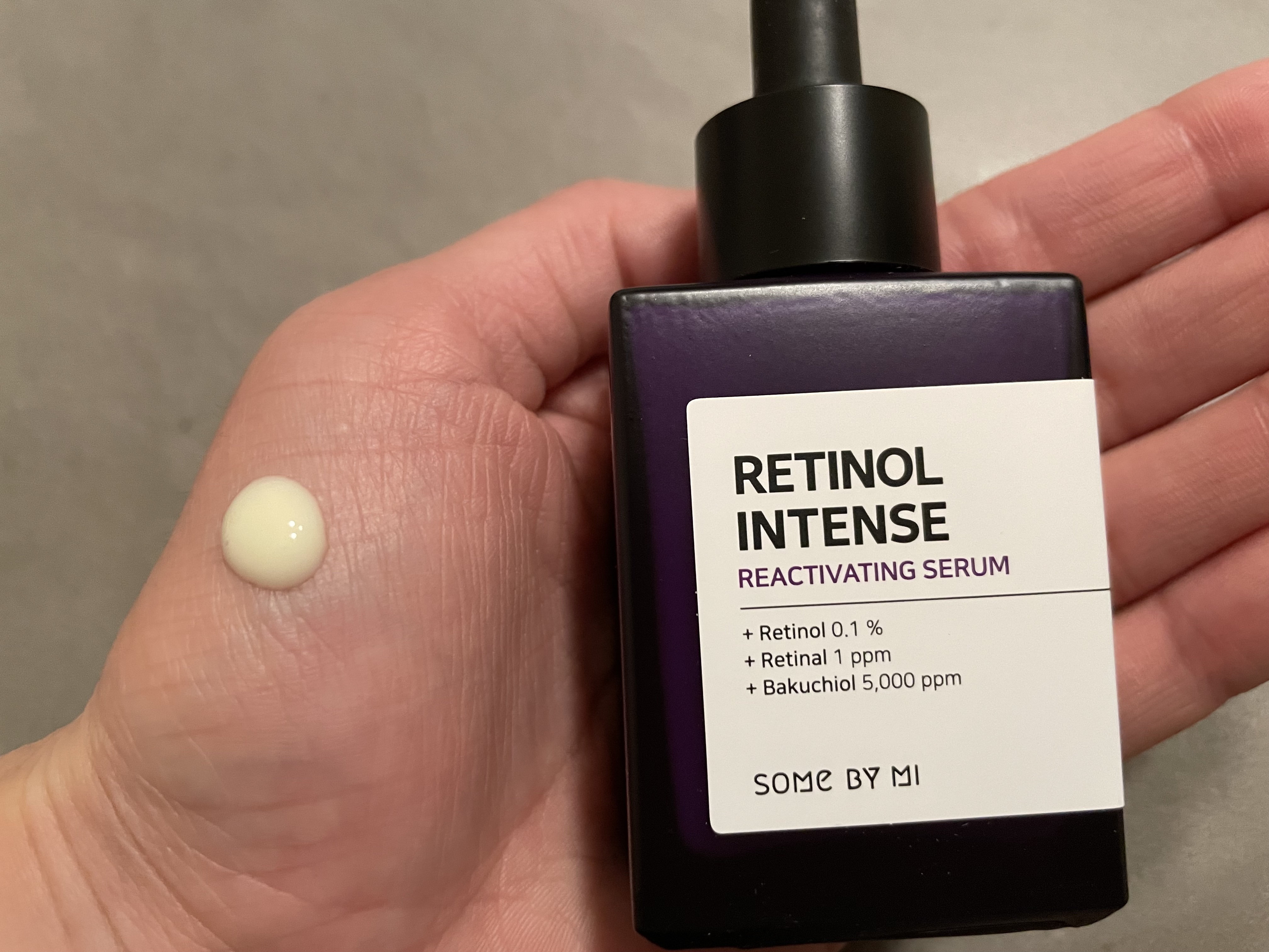 敏感肌でも安全に使えるレチノール類似効能成分バクチオールを配合🌼
ニキビケアとアンチエイジングケアが同時にできてしまうのだそうです🤭💗

レチノール+レチナール+バクチオールの3重相乗効果成分でしっかりとした肌ケア&肌改善効果を強化�