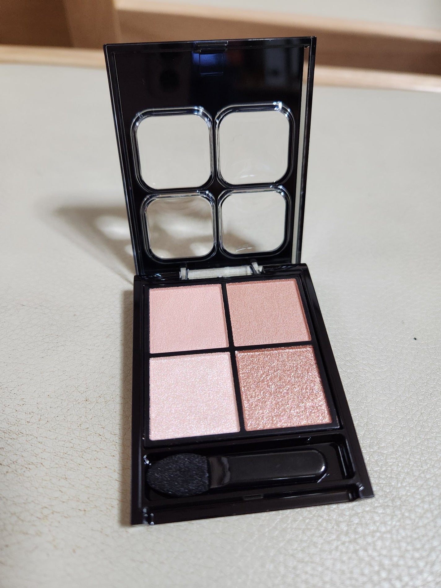 ケイト ポッピングシルエットシャドウ/KATE/アイシャドウパレットを使ったクチコミ(2枚目)