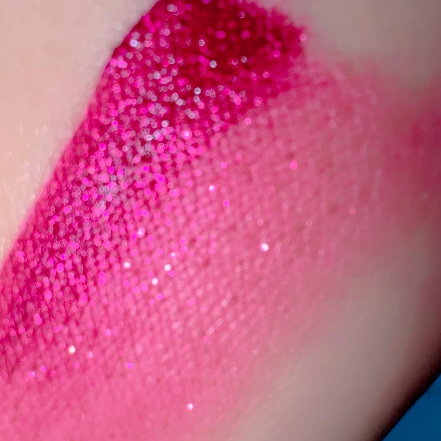 ルージュ ディオール フォーエヴァー リキッド シークイン(クリスマス コレクション 2024 限定品)/Dior/口紅・グロス・リップライナー・リップケアを使ったクチコミ(4枚目)